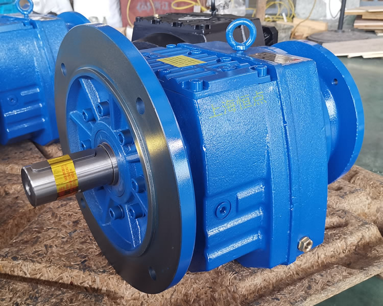 RF87減速機，輸入配法蘭B5端蓋，立式法蘭輸出，實物照片